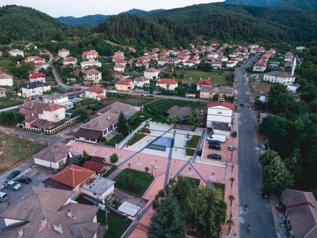 Бялата Къща Hotel Chakalarovo Exterior foto